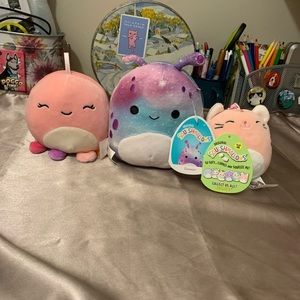 Squishmallow bundle: Christmas ornament Octopus, Daxxon Alien, and Paulita clip